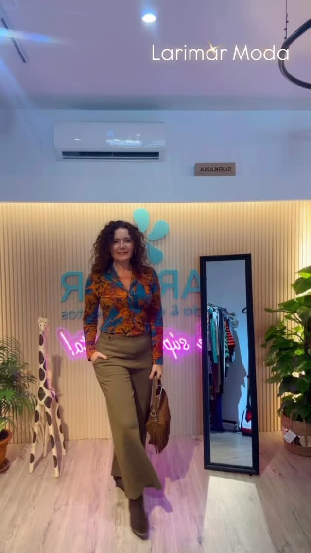 Instagram post from larimarmodacomplementos. This post is in position 5.