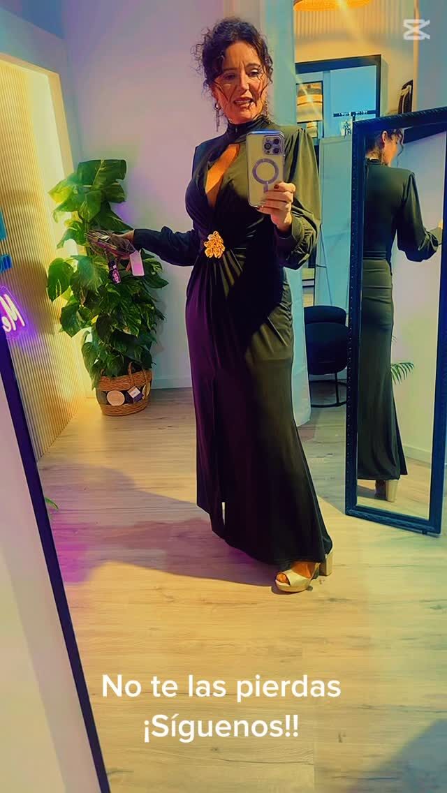 Instagram post from larimarmodacomplementos. This post is in position 1.